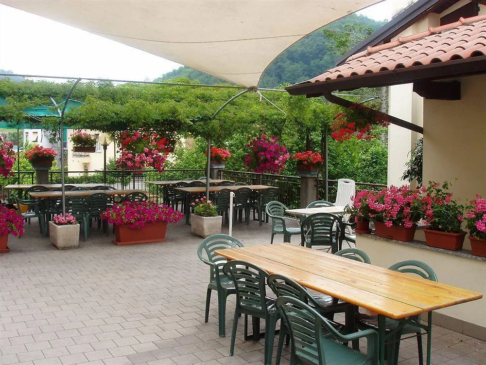 Albergo Sala Valbrona 2*,  Italy