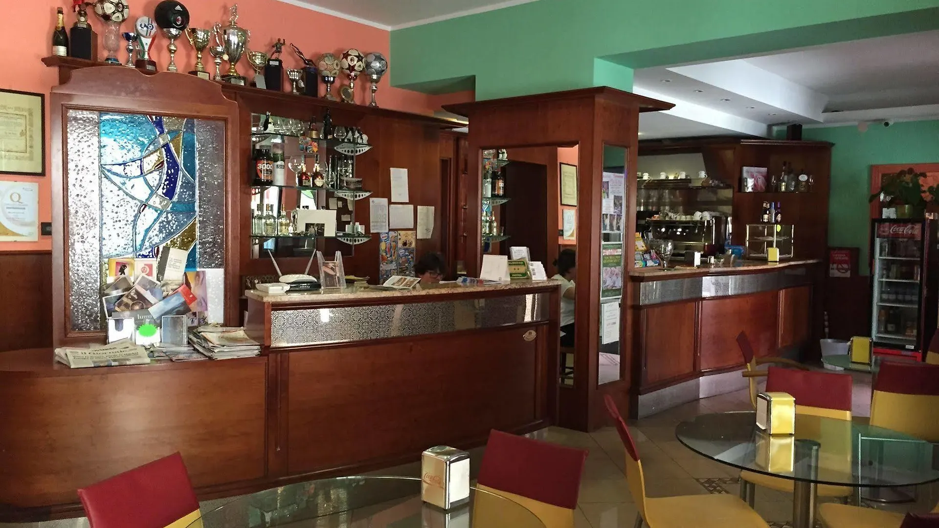 Albergo Sala Valbrona 2*,